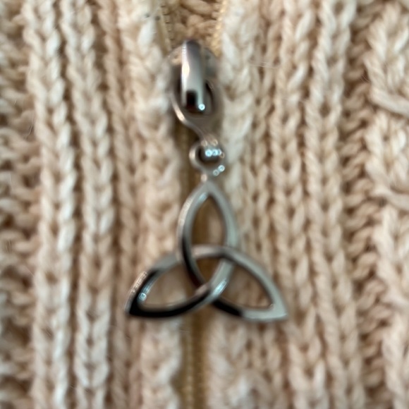 ARAN MOR IRELAND Size Small Long Fisherman Sweater Ecru Cableknit Zip Front - Picture 13 of 16